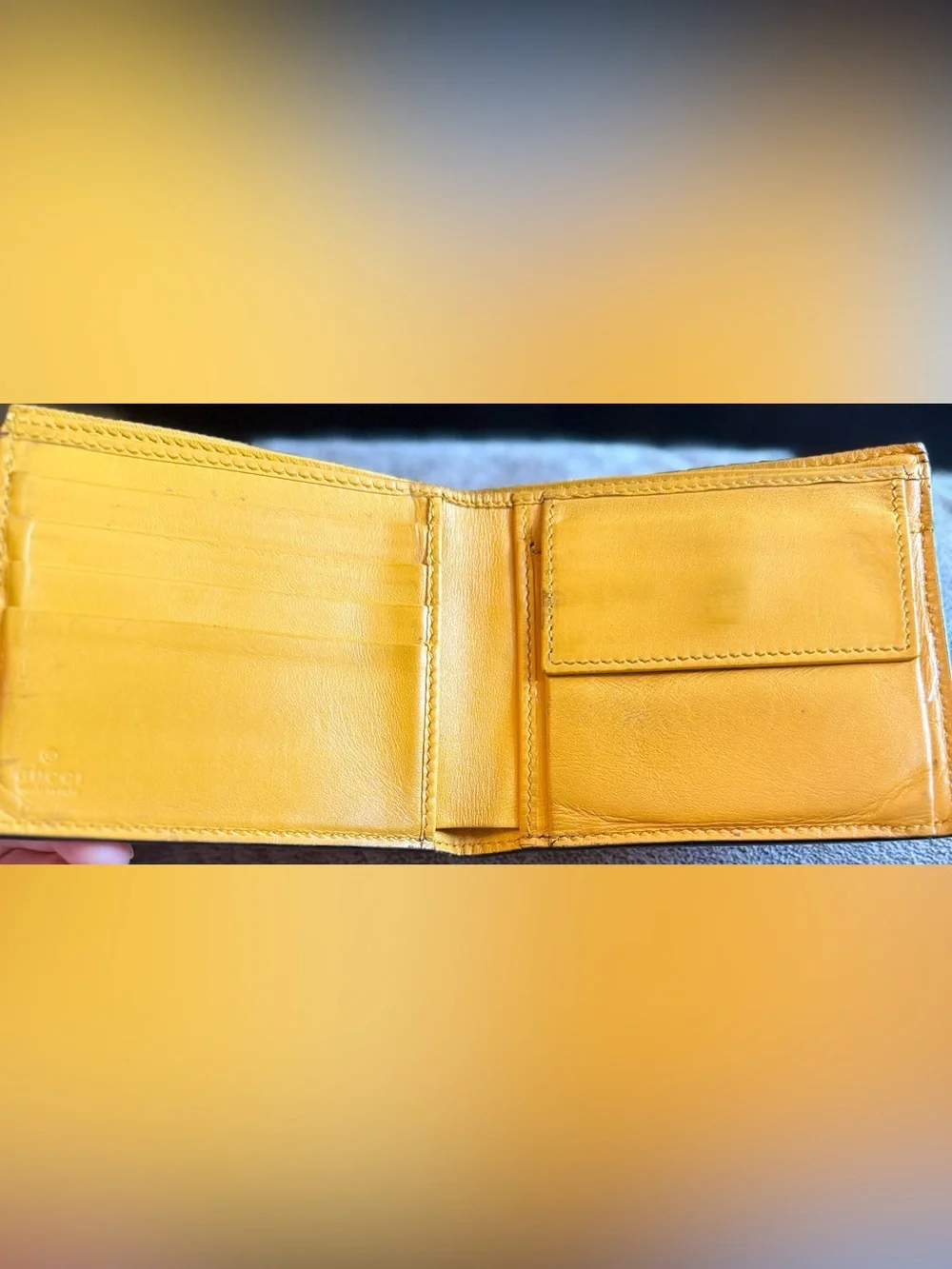 Gucci yellow textured daily